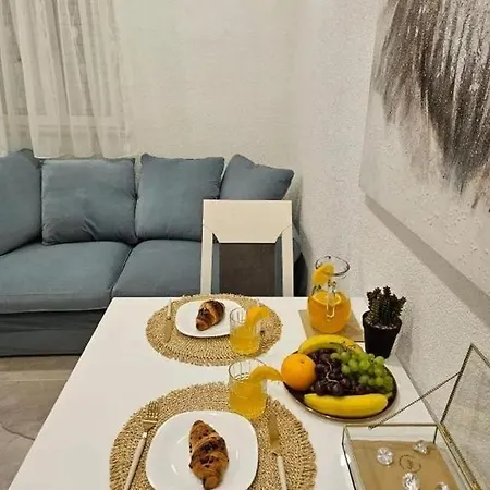Apartment With Parking Spaces - 24190 *